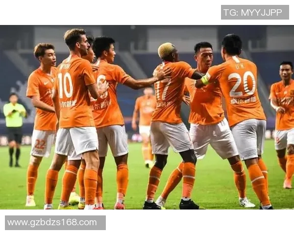 武汉飞盘队实力引发热议球迷对比赛公平性展开激烈讨论